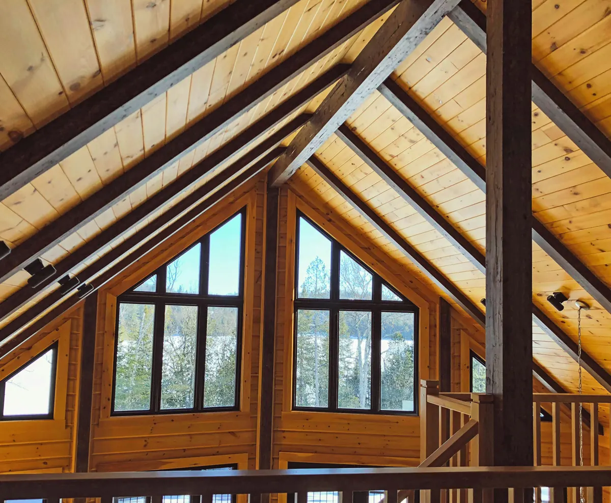 Referenzprojekt Zimmerei Kappler: Sichtbarer Innenausbau in Holzdecke